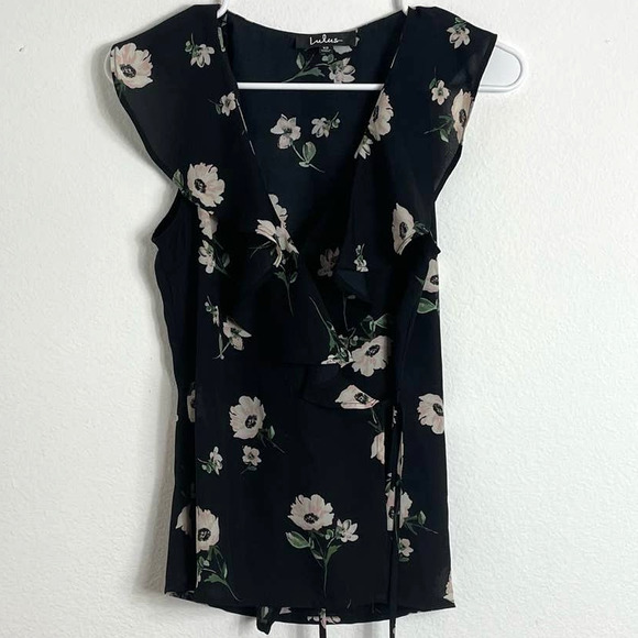 Lulus Women's Black Floral Print Ruffle Wrap Blouse Size XS‎ - Picture 1 of 6